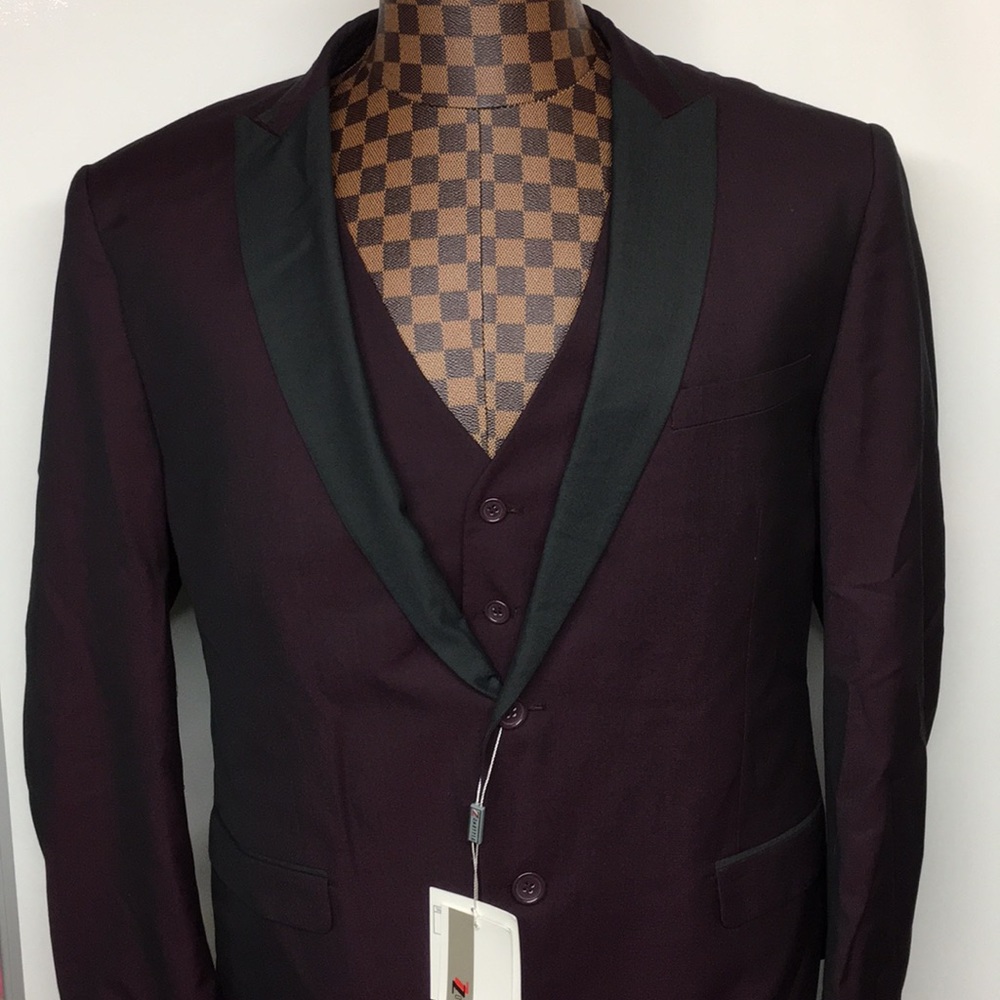 💯♨️💜🔥Zonettie Burgundy:Plum 3 Piece Suit 48x42